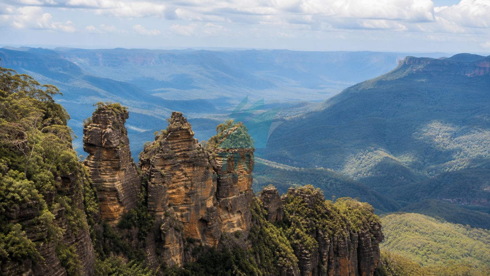 Các dãy núi cao trùng điệp, rừng nguyên sinh của Vườn Quốc gia Blue Mountains